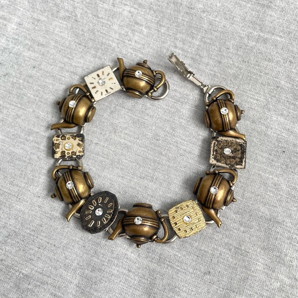 Lorraine Frances Vintage Upcycled Tea Time Clock Bracelet - Picture 5 of 7